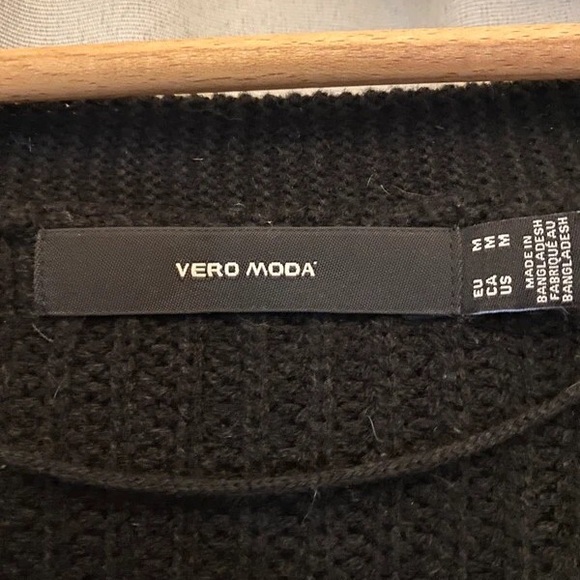 Vero Moda Black Button-Up Cardigan - Picture 2 of 2